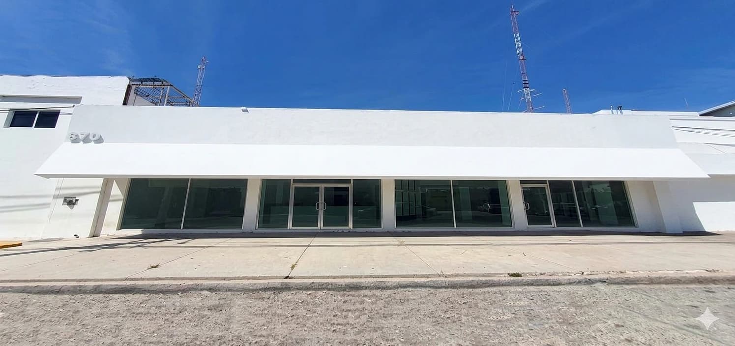En Venta Excelente Local Comercial y Terreno, Colonia Centro.