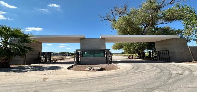 En Venta Excelente Terreno en exclusiva Privada sobre Blvd. Antonio Rosales.