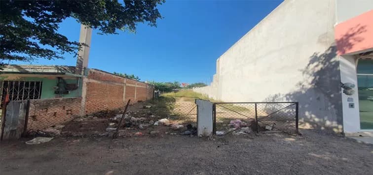 En Venta excelente Terreno, Sector Centro, Adolfo Ruiz Cortinez.