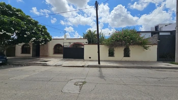 9_2985 | CASA VENTA una planta 4 recs Fracc. Grijalva | GM Inmobiliaria