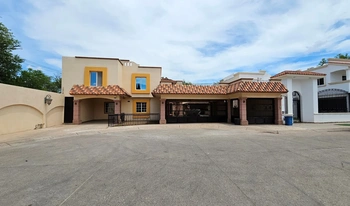 9_2614 | CASA EN VENTA con alberca Privada Las Misiones Los Mochis Sinaloa | GM Inmobiliaria