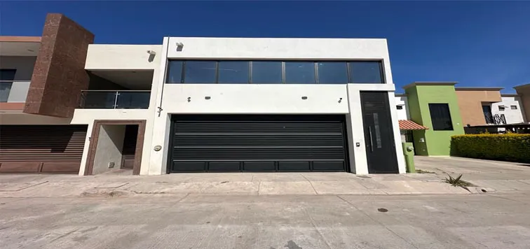 En Renta moderna Casa, Ampliación Viñedos