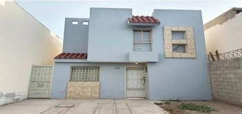 13_2956 | En Renta Bonita y Amplia Casa, Fraccionamiento Los Almendros | GM Inmobiliaria