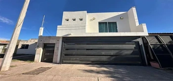 13_3061 | En Venta bonita y Amplia Casa, Fraccionamiento Nuevo Horizonte | GM Inmobiliaria