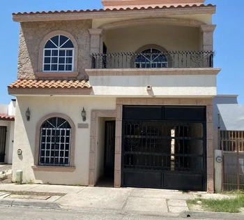 5_2876 | CASA EN VENTA 4 REC BOSQUES DEL PEDREGAL | GM Inmobiliaria